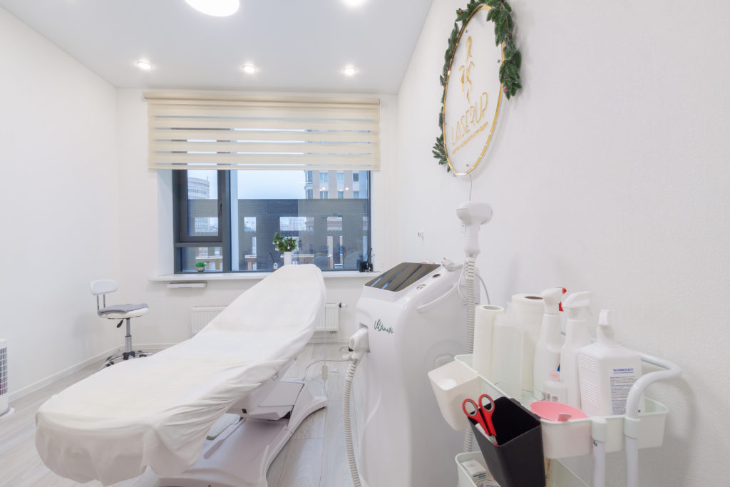 Диодный аппарат Beauty Prof ULTIMATE в кабинете LaserUP